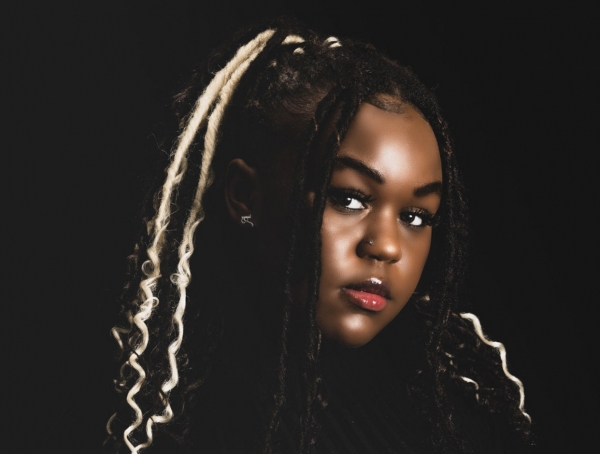 Audrey Hinya Releases Debut Single &#039;More Than Friends&#039;